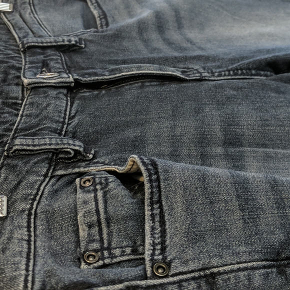 BCBG MaxAzria Straight leg jean size 30 - Picture 11 of 13